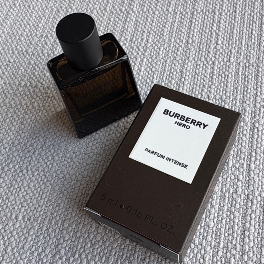 BURBERRY Hero INTENSE miniature fragrance - Picture 8 of 9